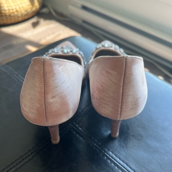 Wedding shoes blush pink satin and embellished shoe heels / stilettos - Picture 4 of 7